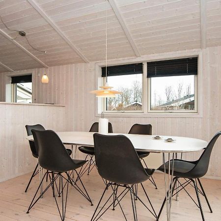 Three-Bedroom Holiday Home In Juelsminde 18 Sonderby  エクステリア 写真